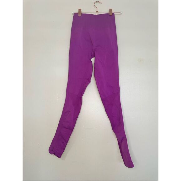 Lululemon High Rise Magenta Leggings Size 4 - Picture 3 of 4